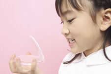 女の子の横顔
